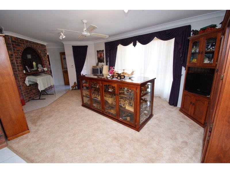 12 Westview Terrace, Avoca QLD 4670