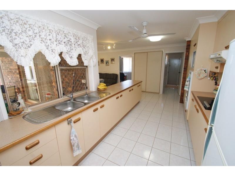 12 Westview Terrace, Avoca QLD 4670