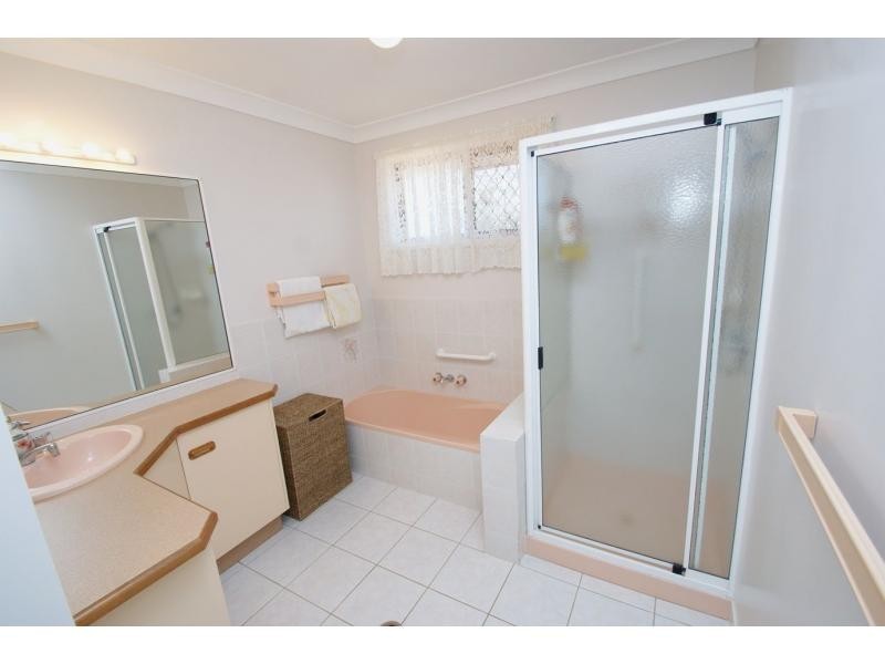 12 Westview Terrace, Avoca QLD 4670