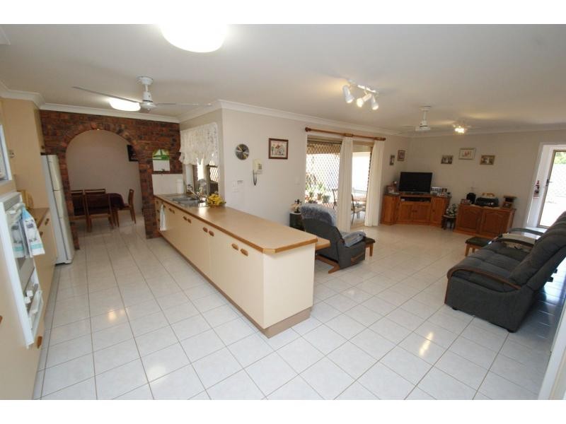 12 Westview Terrace, Avoca QLD 4670