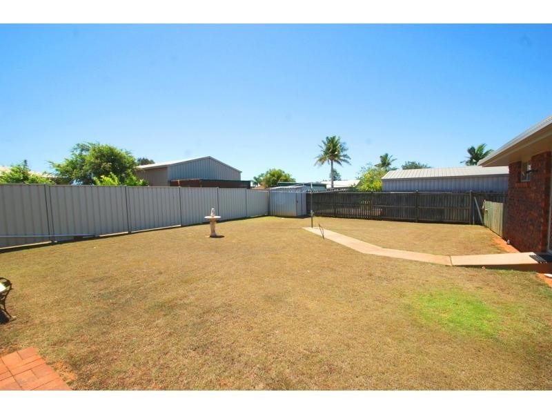 12 Westview Terrace, Avoca QLD 4670