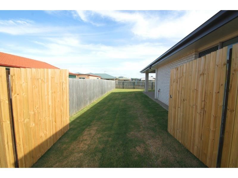 7 Explorers Way, Bargara QLD 4670