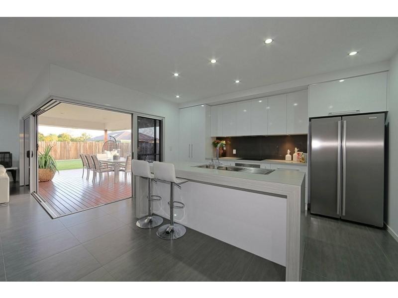 74 Greathead Road, Ashfield QLD 4670