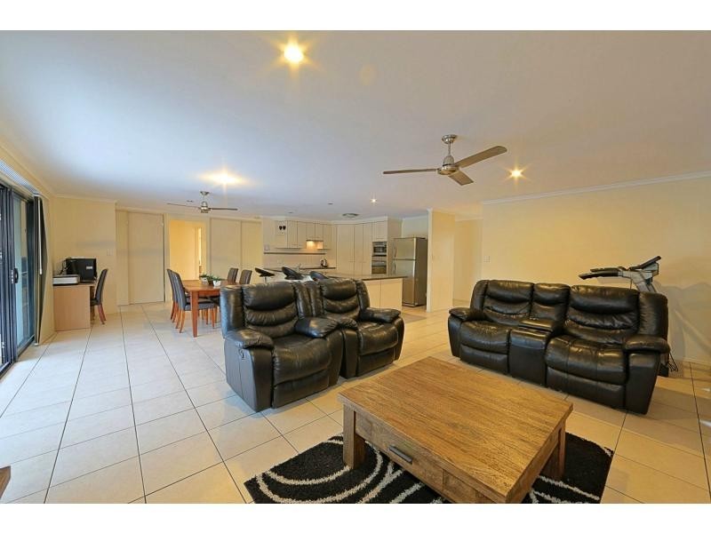 16 Foster Drive, Bundaberg North QLD 4670