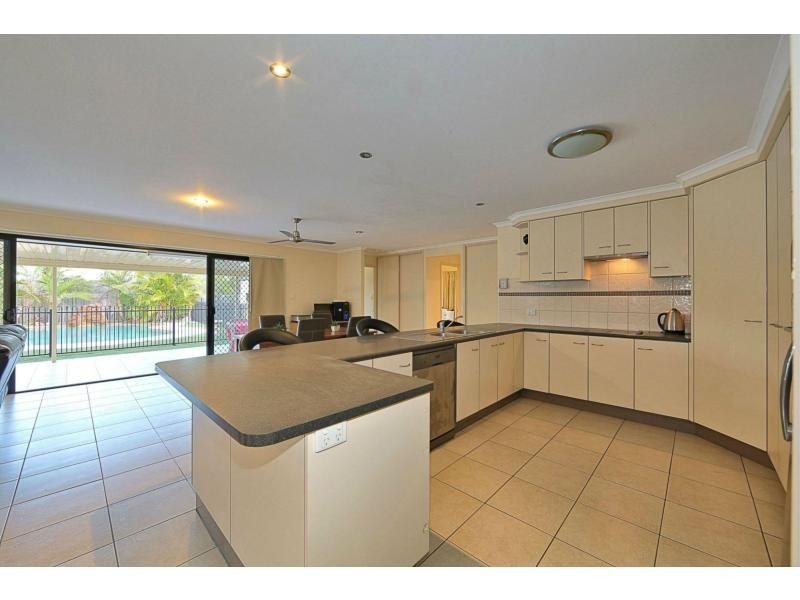 16 Foster Drive, Bundaberg North QLD 4670