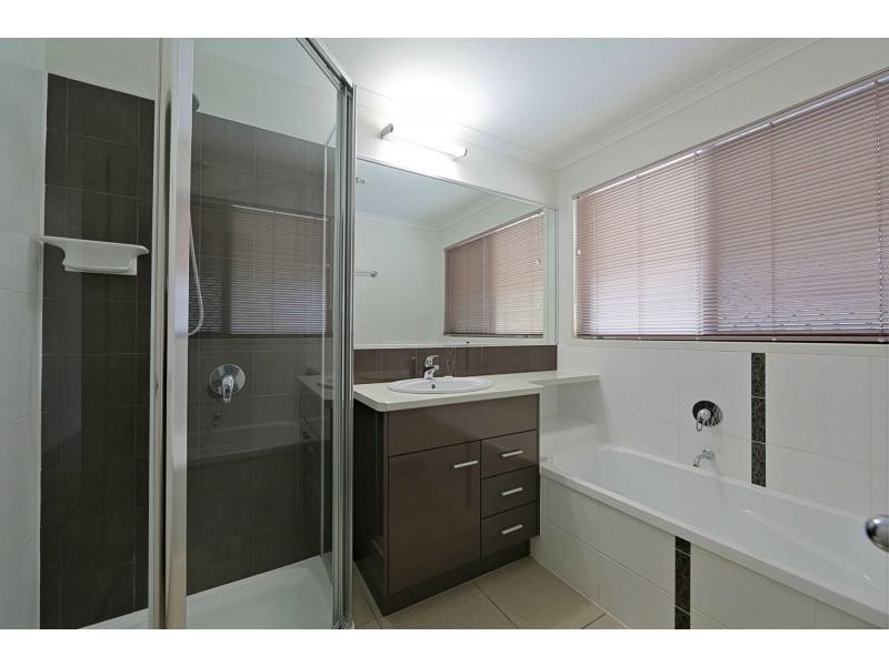 24 Captivation Court, Avoca QLD 4670