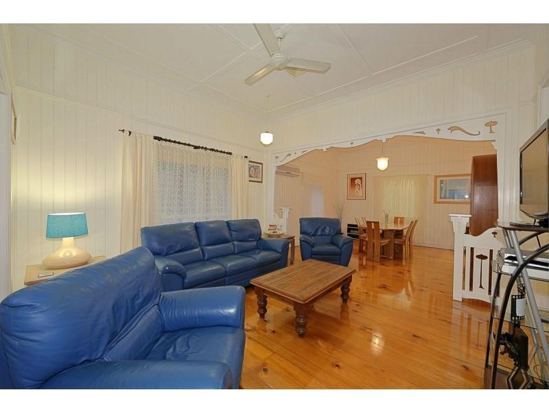 25 Lamb Street, Walkervale QLD 4670