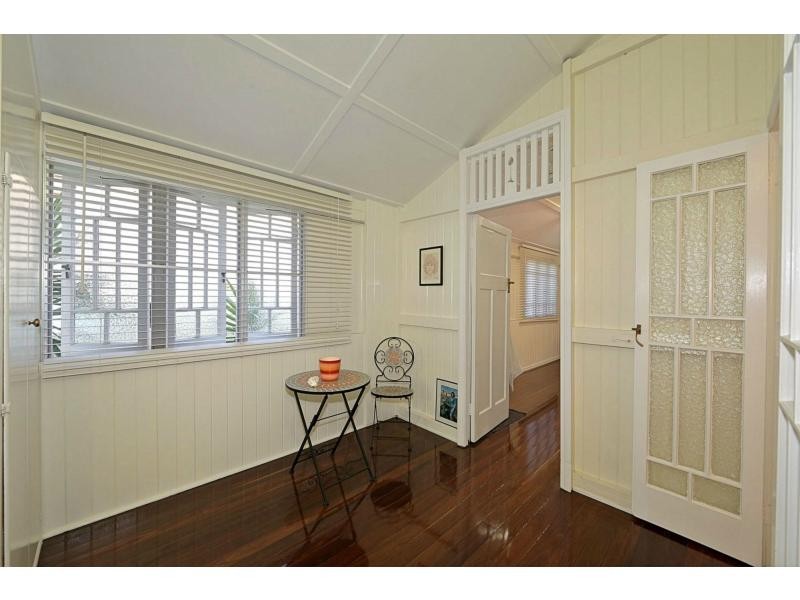 25 Lamb Street, Walkervale QLD 4670