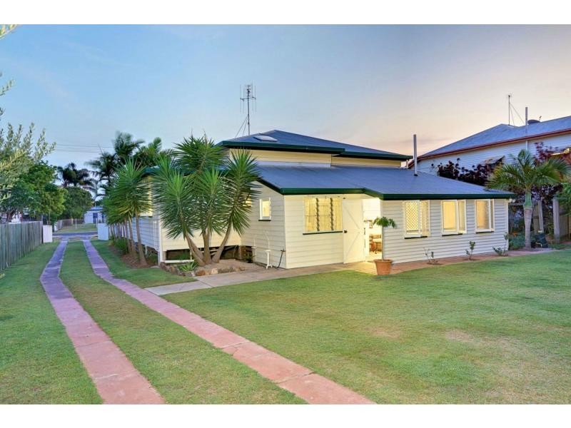 25 Lamb Street, Walkervale QLD 4670