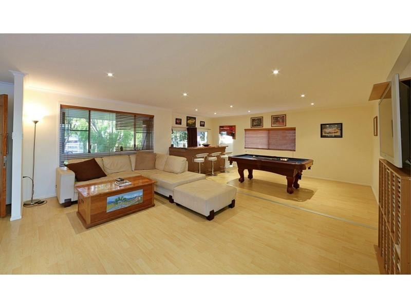 18 Wilson Street, Kepnock QLD 4670
