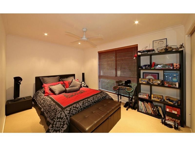 18 Wilson Street, Kepnock QLD 4670