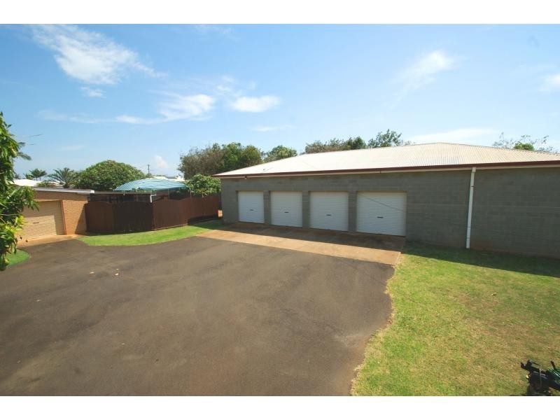 33 Shelley Street, Burnett Heads QLD 4670