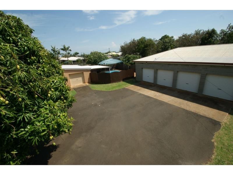 33 Shelley Street, Burnett Heads QLD 4670