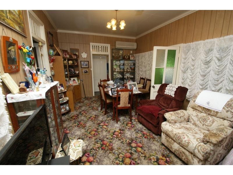33 Shelley Street, Burnett Heads QLD 4670