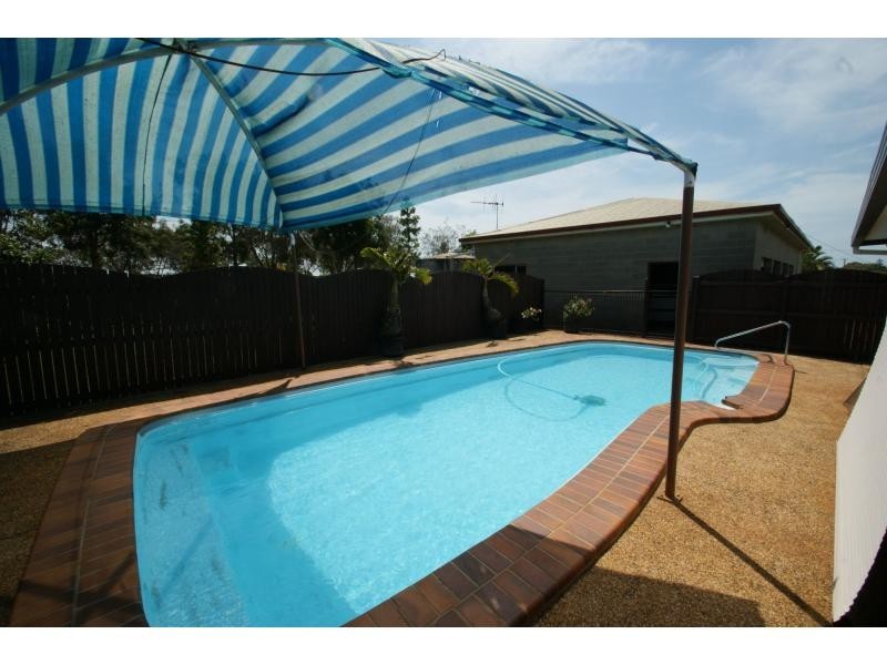 33 Shelley Street, Burnett Heads QLD 4670