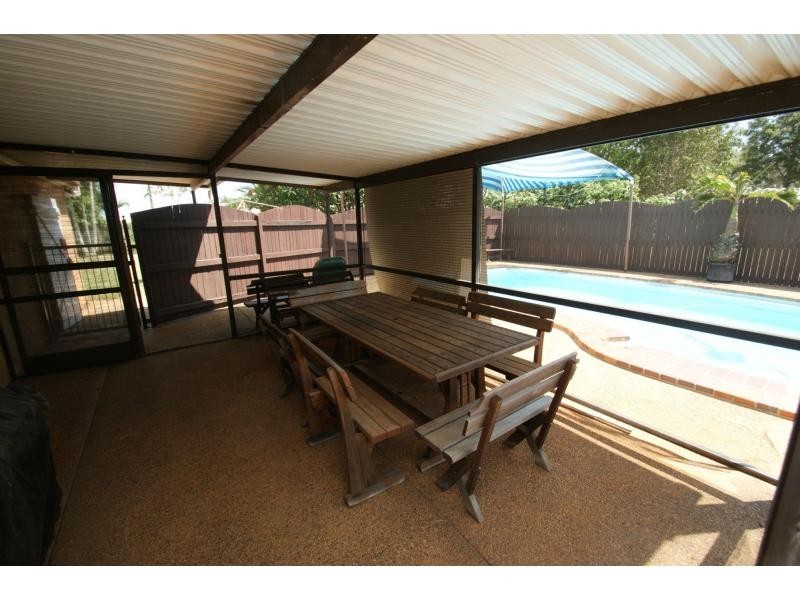 33 Shelley Street, Burnett Heads QLD 4670