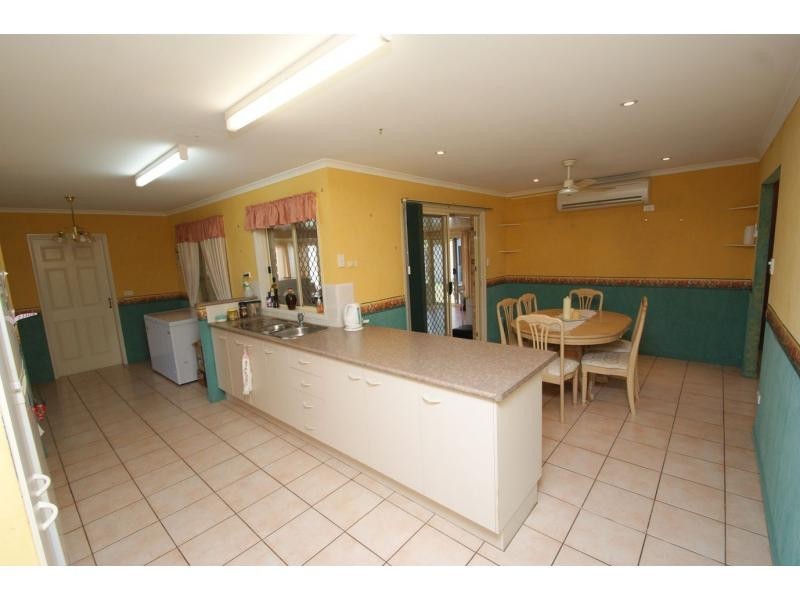 42 Ferny Avenue, Avoca QLD 4670