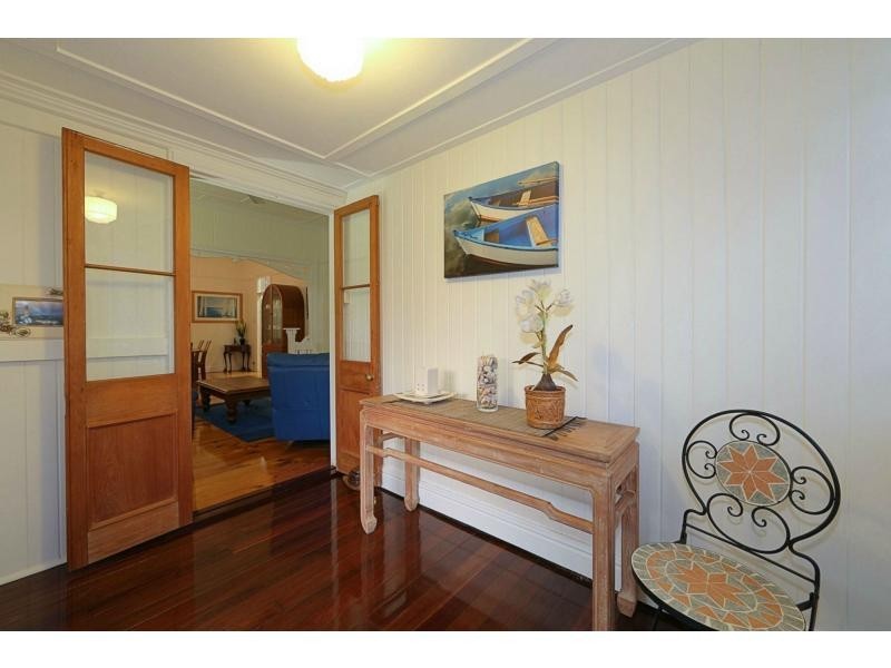 25 Lamb Street, Walkervale QLD 4670