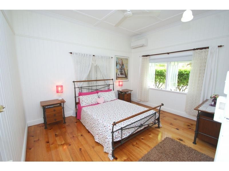 25 Lamb Street, Walkervale QLD 4670