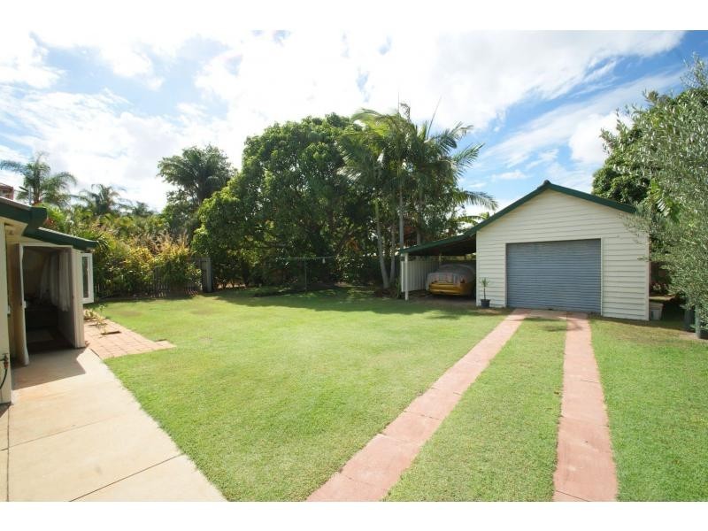 25 Lamb Street, Walkervale QLD 4670