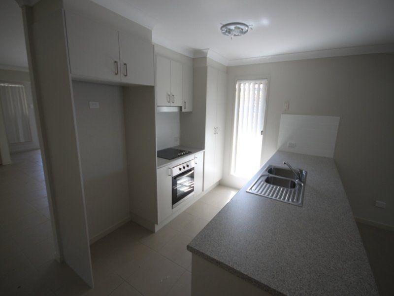 13 Jones Street, Rothwell QLD 4022