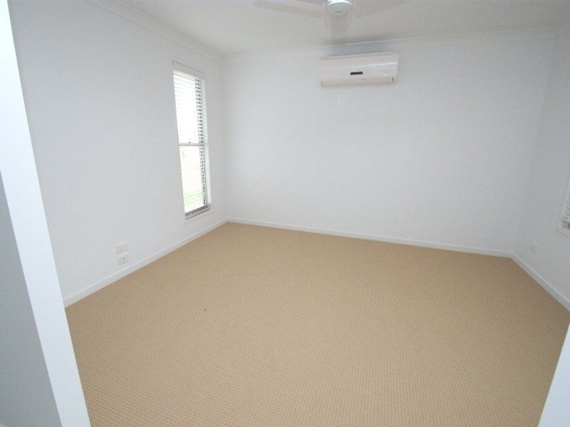 17 Darby Street, Branyan QLD 4670