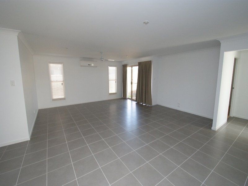 35 Neville Drive, Branyan QLD 4670
