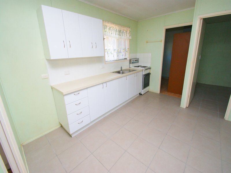 Unit 2/12 Roselt Street, Svensson Heights QLD 4670