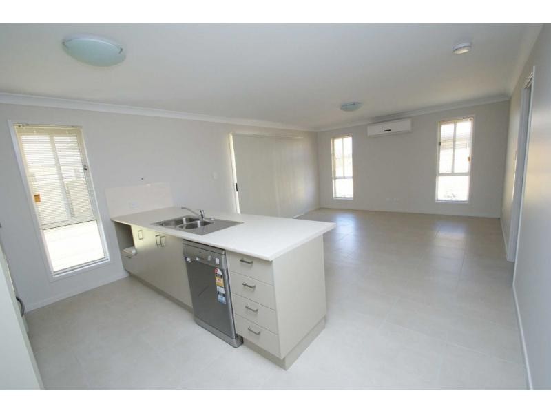 39 Dawson Avenue, Thabeban QLD 4670