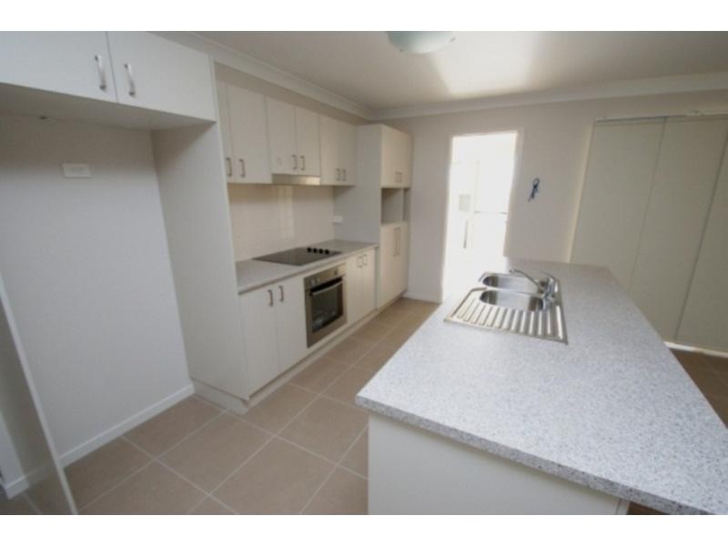 12 Green Avenue, Branyan QLD 4670