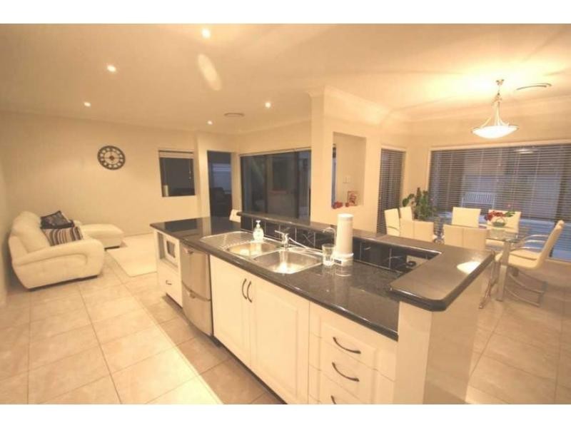 Bridgeman Downs QLD 4035