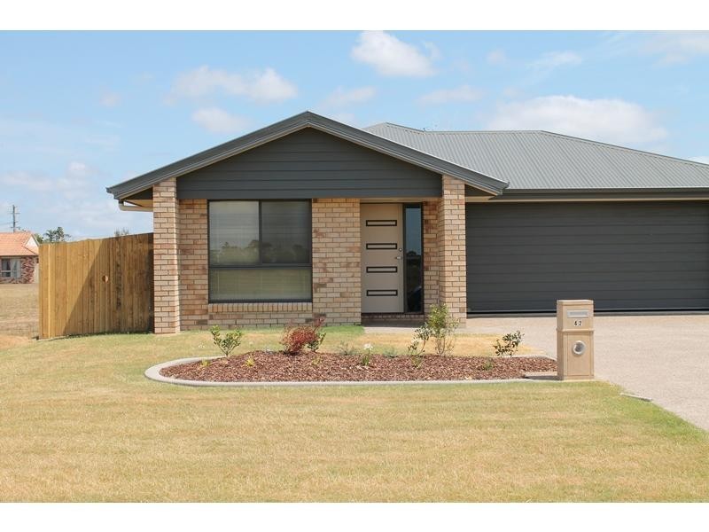42 Clearview AVe, Thabeban QLD 4670