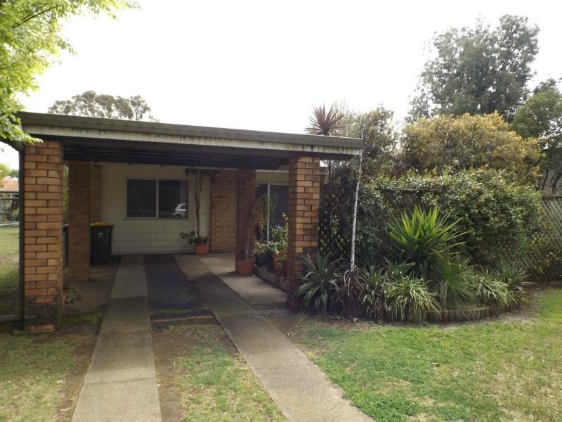 2/119 Fitzroy Street, Warwick QLD 4370