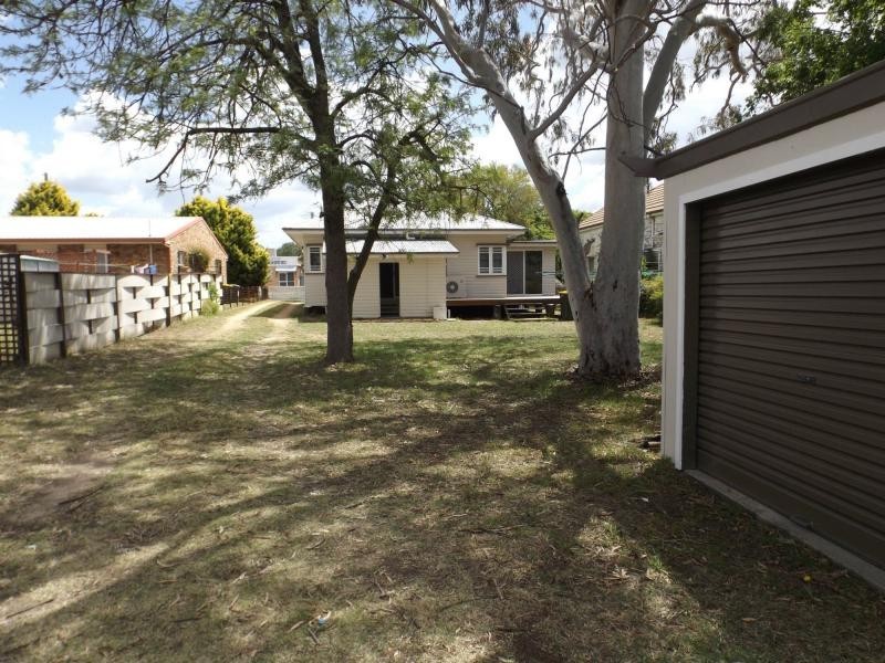 90 Albion Street, Warwick QLD 4370