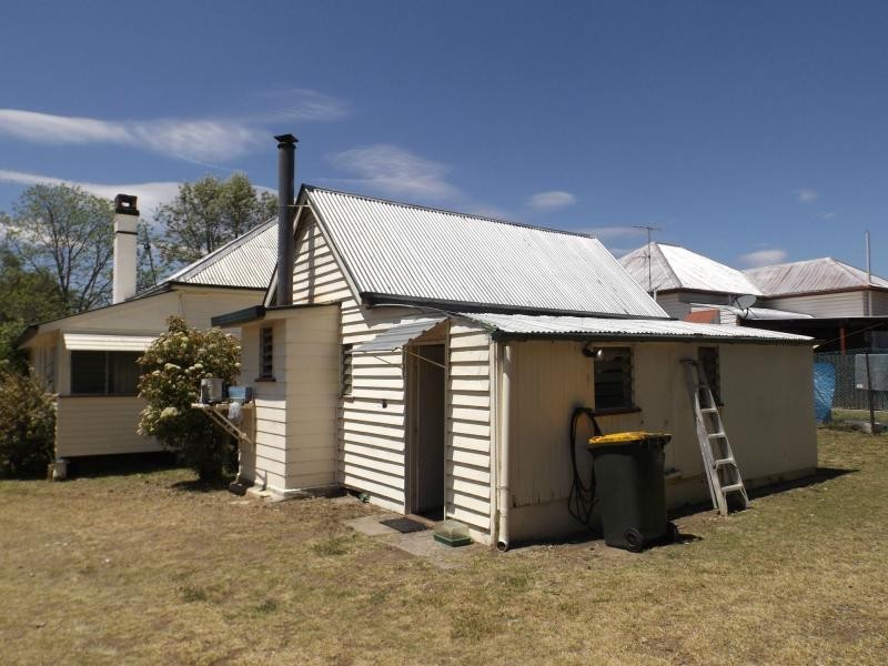 31 Acacia Avenue, Warwick QLD 4370