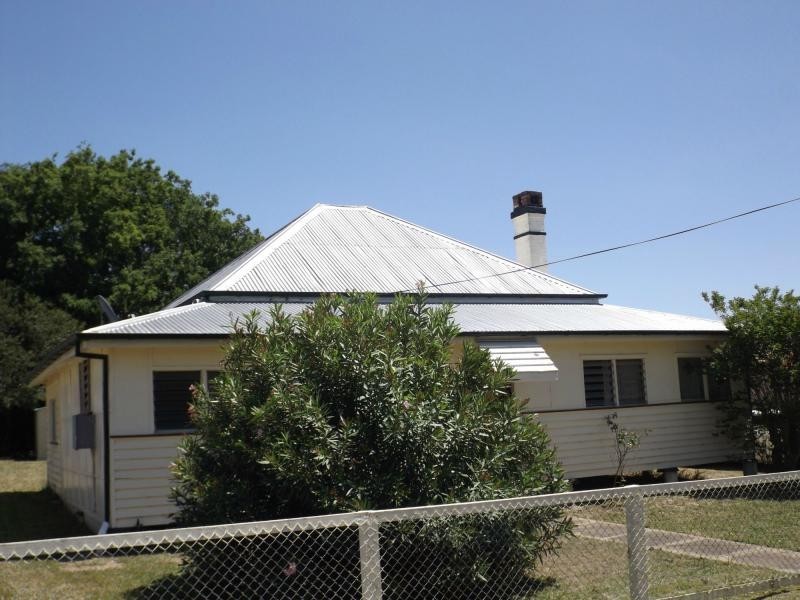 31 Acacia Avenue, Warwick QLD 4370