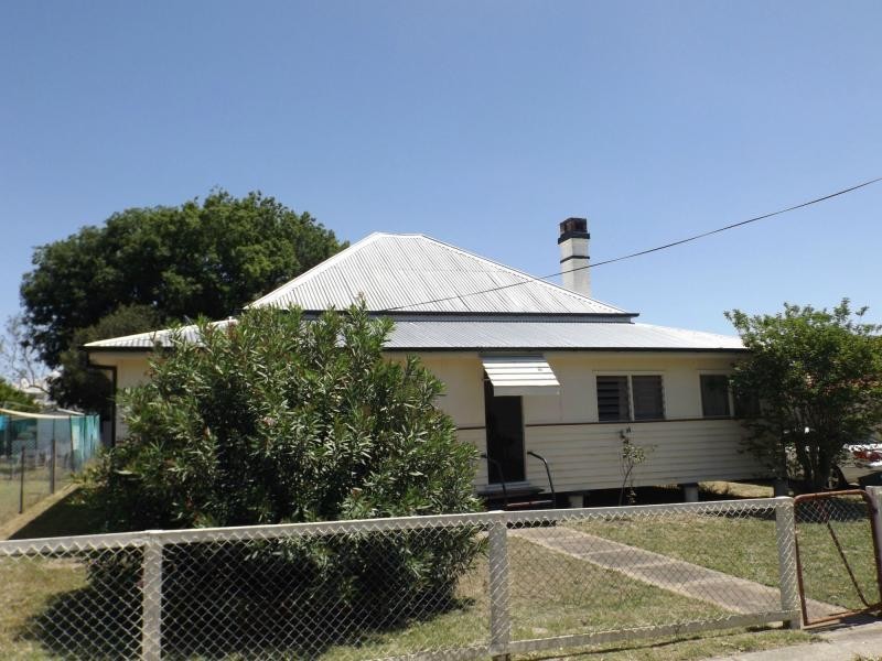 31 Acacia Avenue, Warwick QLD 4370