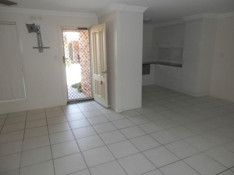 2/12A Yangan Road, Warwick QLD 4370