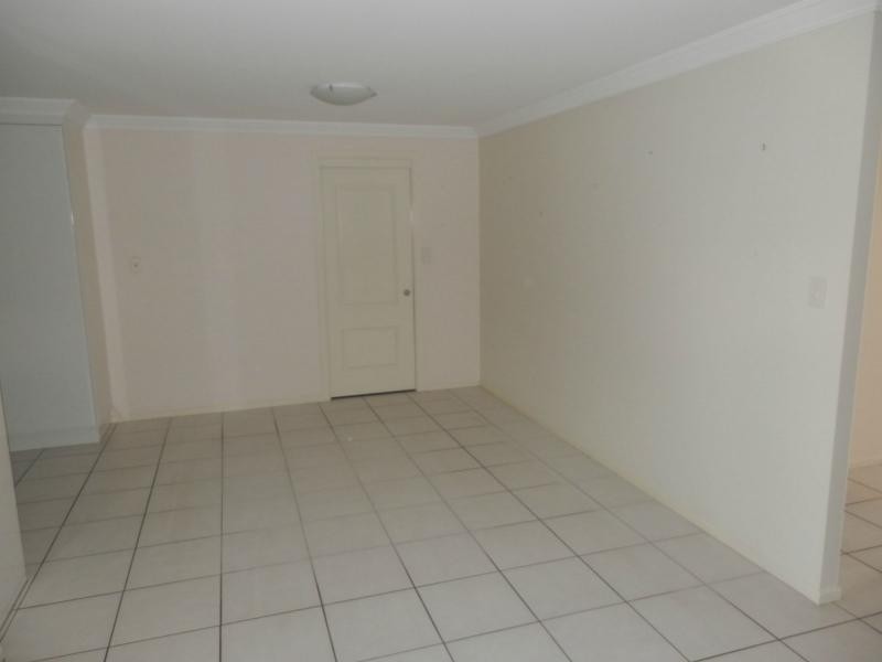 2/12A Yangan Road, Warwick QLD 4370