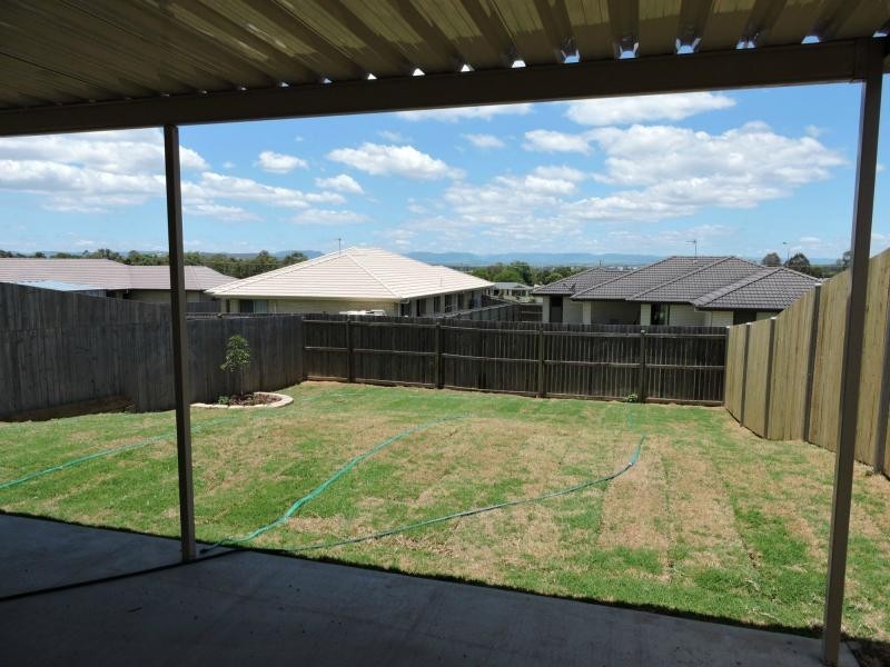 26 Capital Drive, Rosenthal Heights QLD 4370