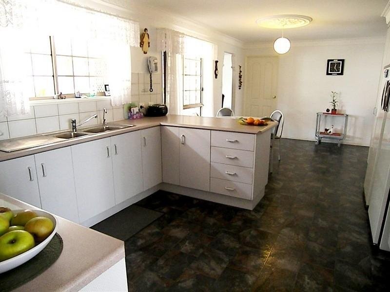 27 Fairway Drive, Warwick QLD 4370