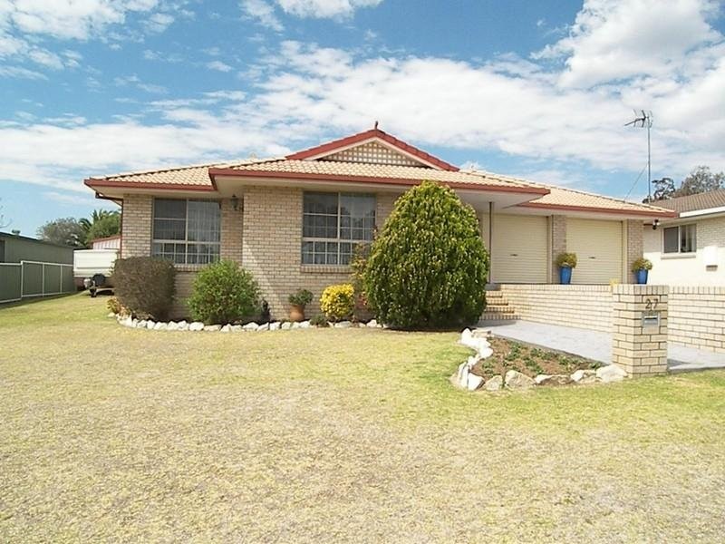 27 Fairway Drive, Warwick QLD 4370