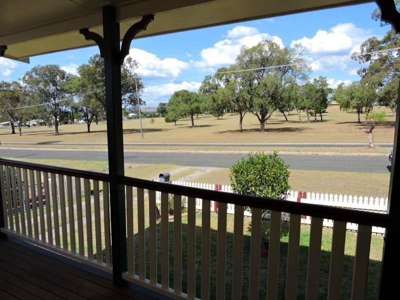 27 William Street, Warwick QLD 4370
