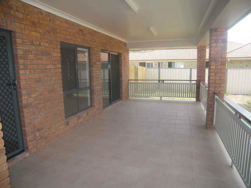 Villa 2 Raffles On Rafferty Avenue, Warwick QLD 4370