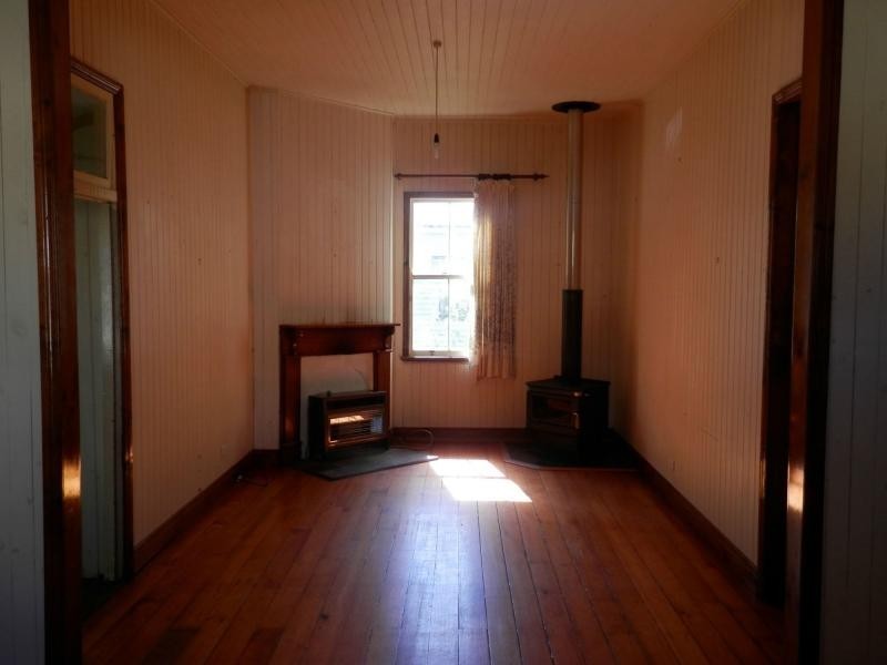 11 River Terrace, Warwick QLD 4370