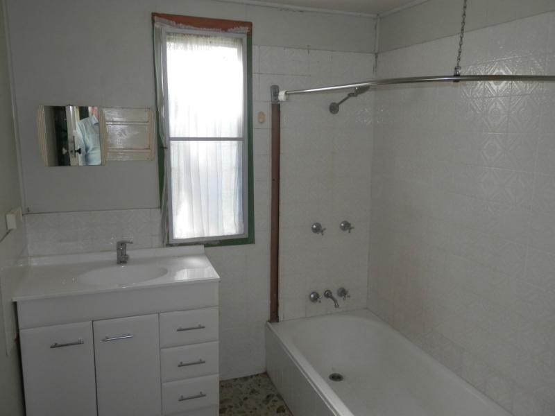 11 River Terrace, Warwick QLD 4370