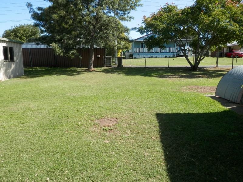 11 River Terrace, Warwick QLD 4370