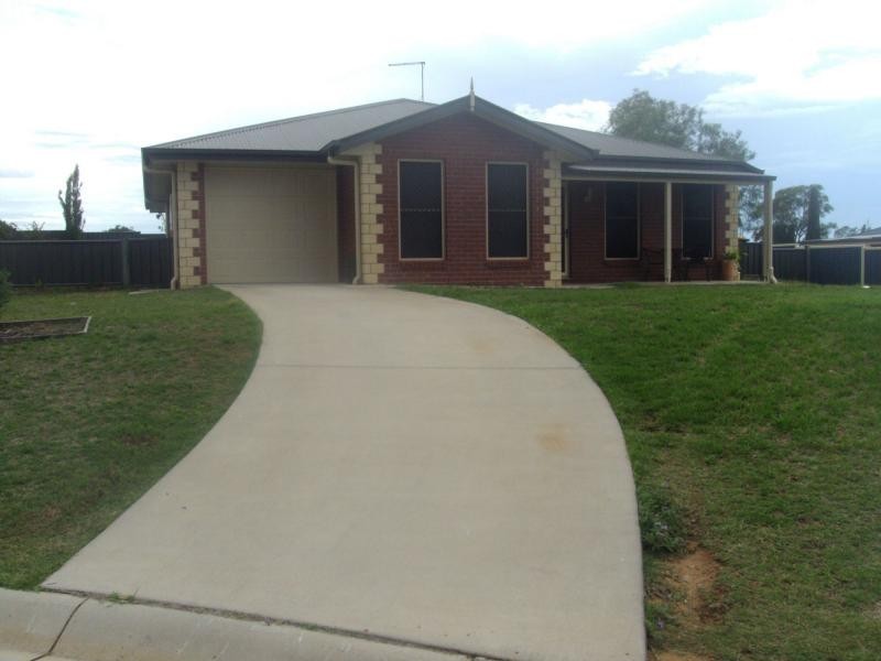 9 Hakea Court, Warwick QLD 4370