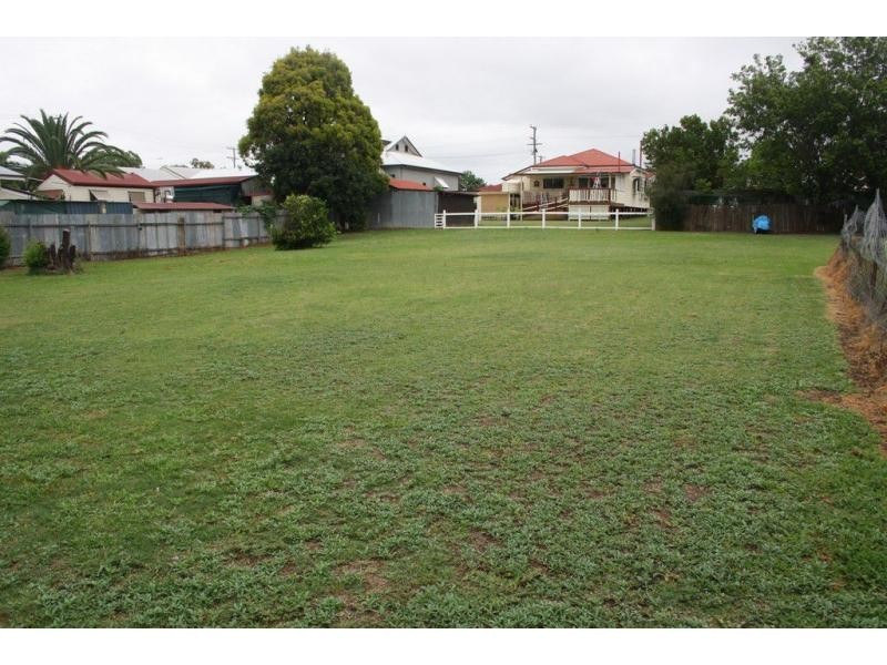 62 Gore Street, Warwick QLD 4370