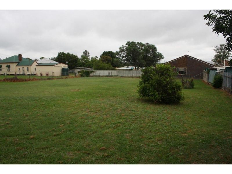 62 Gore Street, Warwick QLD 4370
